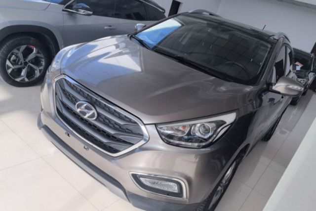 Used Hyundai ix35 2015 2.0L Automatic 4x4 Smart Version China V Standard