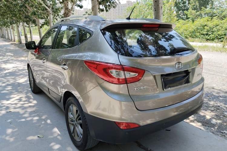 Used Hyundai ix35 2015 2.0L Automatic 2WD Smart Type China IV Rear Left 45 Deg