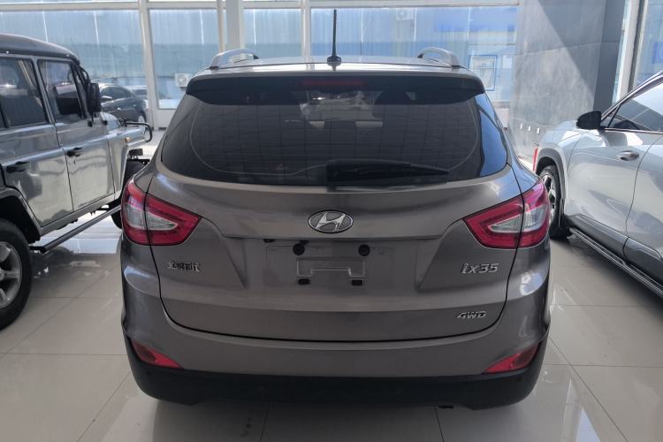 Used Hyundai ix35 2015 2.0L Automatic 4x4 Smart Version China V Standard Rear