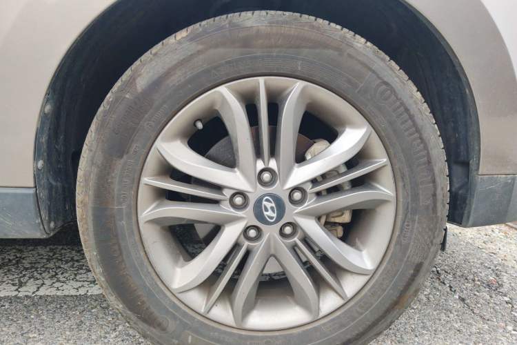 Used Hyundai ix35 2015 2.0L Automatic 2WD Smart Version China V Standard Right Front Wheel Hub