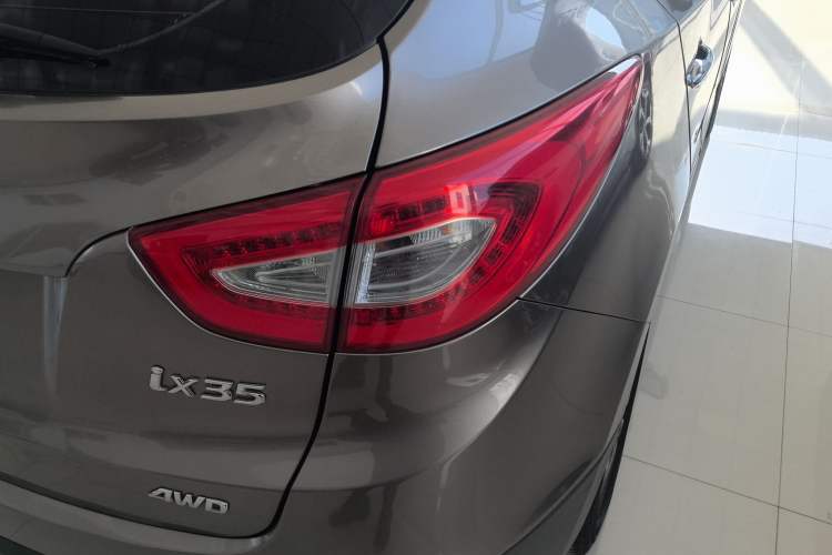 Used Hyundai ix35 2015 2.0L Automatic 4x4 Smart Version China V Standard Right Rear Taillight