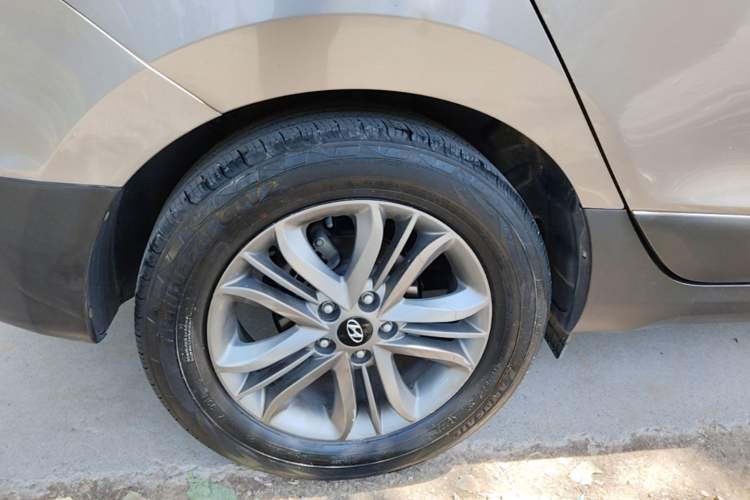 Used Hyundai ix35 2015 2.0L Automatic 2WD Smart Type China IV Right Rear Wheel Hub