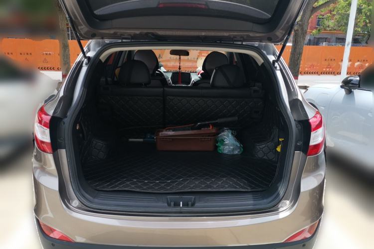 Used Hyundai ix35 2015 2.0L Automatic 2WD Smart Type China IV Trunk