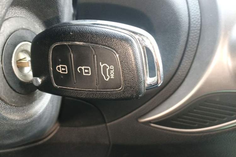 Used Hyundai ix35 2015 2.0L Automatic 2WD Comfort Edition China V Standard Vehicle Key