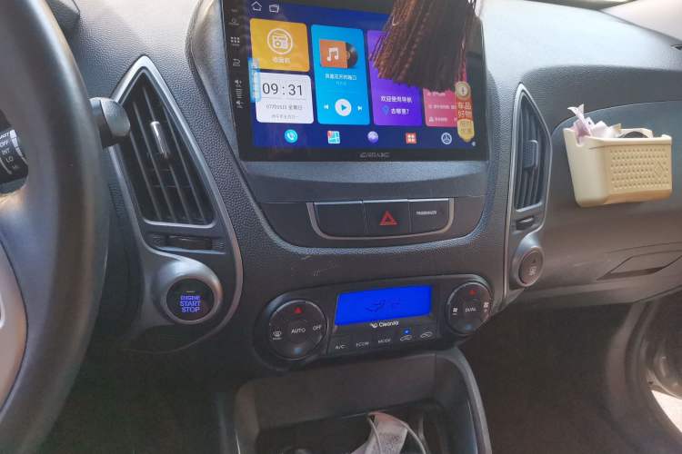 Used Hyundai ix35 2015 2.0L Automatic 2WD Smart Type China IV Audio And AC Panel