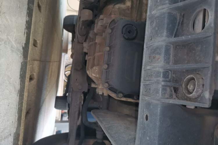 Used Hyundai ix35 2015 2.0L Automatic 2WD Smart Type China IV Chassis Front