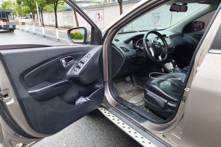 Used Hyundai ix35 2015 2.0L Automatic 2WD Smart Type China IV Driver Seat