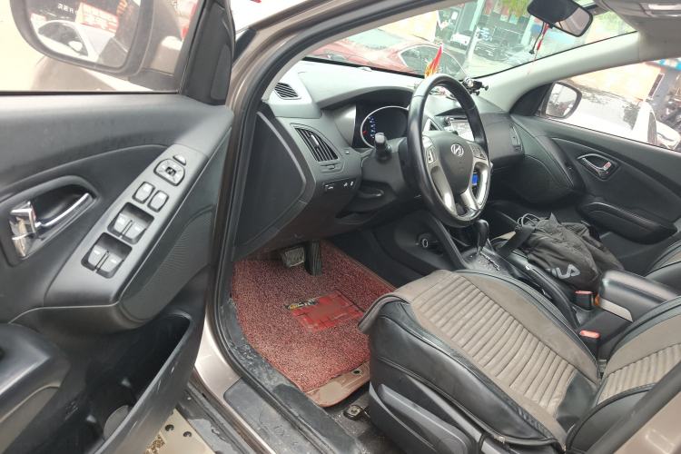 Used Hyundai ix35 2015 2.0L Automatic 2WD Smart Type China IV Driver Seat