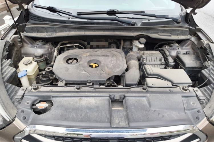 Used Hyundai ix35 2015 2.0L Automatic 2WD Smart Type China IV Engine Bay