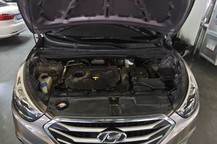 Used Hyundai ix35 2015 2.0L Automatic 2WD Comfort Edition China IV Standard Engine Bay