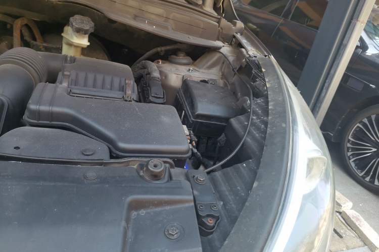 Used Hyundai ix35 2015 2.0L Automatic 2WD Smart Type China IV Engine Bay Left