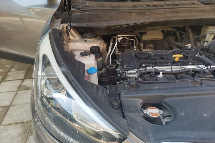 Used Hyundai ix35 2015 2.0L Automatic 2WD Smart Type China IV Engine Bay Right