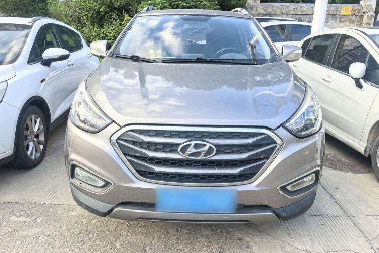 Used Hyundai ix35 2015 2.0L Automatic 2WD Smart Version China V Standard Exterior 1