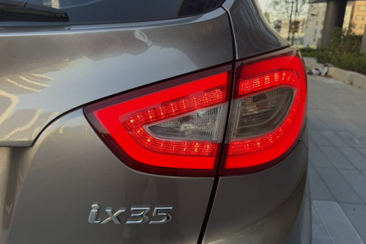 Used Hyundai ix35 2015 2.0L Automatic 2WD Smart Version China V Standard Exterior 8