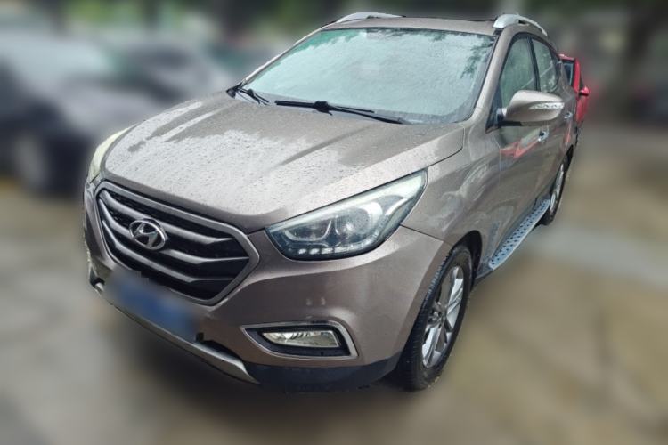 Used Hyundai ix35 2015 2.0L Automatic 2WD Smart Version China V Standard Front Left 45 Deg