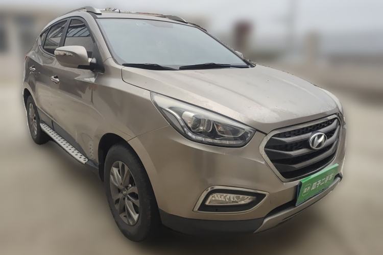 Used Hyundai ix35 2015 2.0L Automatic 2WD Comfort Edition China V Standard Front Right 45 Deg