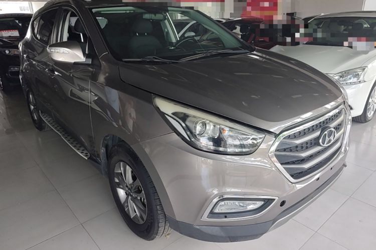 Used Hyundai ix35 2015 2.0L Automatic 2WD Comfort Edition China V Standard Front Right 45 Deg