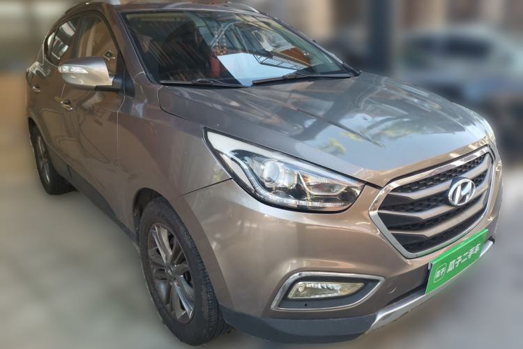 Used Hyundai ix35 2015 2.0L Automatic 2WD Smart Type China IV Front Right 45 Deg
