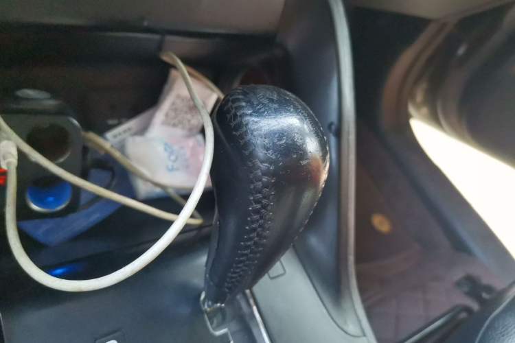 Used Hyundai ix35 2015 2.0L Automatic 2WD Smart Type China IV Gear Lever