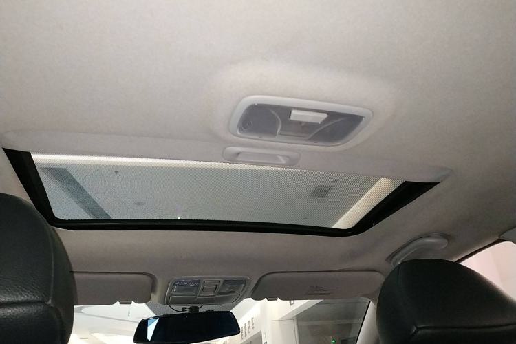 Used Hyundai ix35 2015 2.0L Automatic 2WD Smart Type China IV Headliner