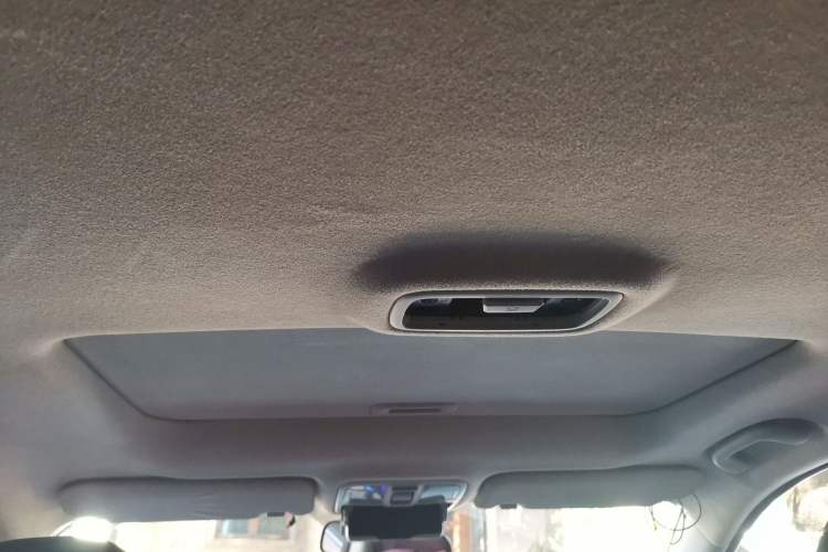 Used Hyundai ix35 2015 2.0L Automatic 2WD Smart Type China IV Headliner