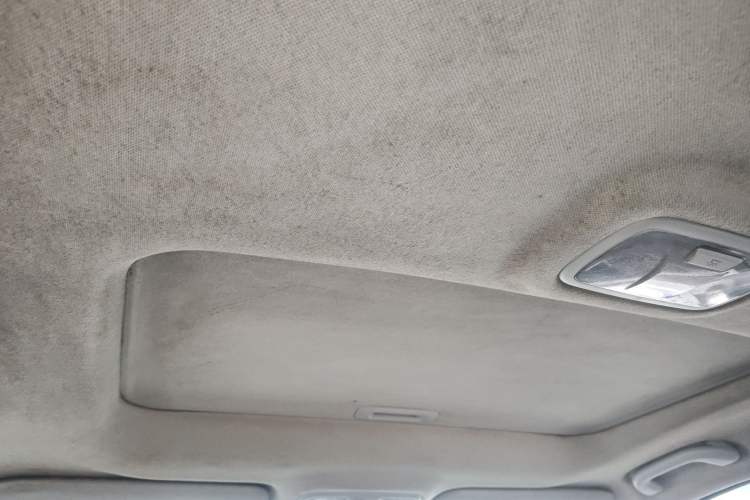 Used Hyundai ix35 2015 2.0L Automatic 2WD Smart Version China V Standard Headliner