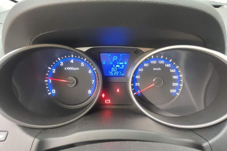 Used Hyundai ix35 2015 2.0L Automatic 2WD Comfort Edition China V Standard Instrument Cluster