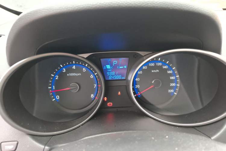 Used Hyundai ix35 2015 2.0L Automatic 2WD Smart Type China IV Instrument Cluster