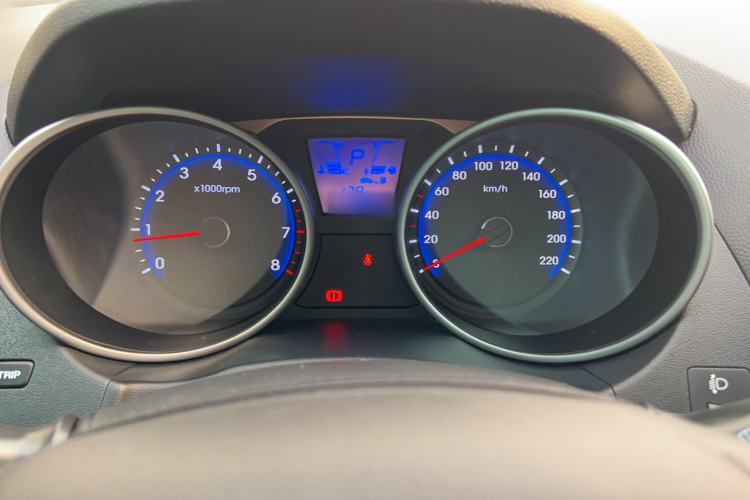 Used Hyundai ix35 2015 2.0L Automatic 2WD Comfort Edition China V Standard Instrument Cluster