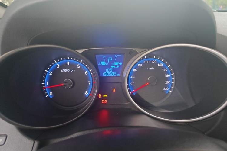 Used Hyundai ix35 2015 2.0L Automatic 2WD Smart Version China V Standard Instrument Cluster