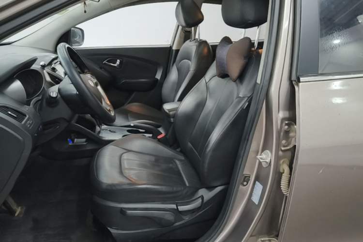 Used Hyundai ix35 2015 2.0L Automatic 2WD Smart Version China V Standard Left Front Seat
