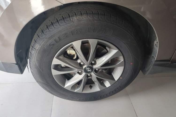Used Hyundai ix35 2015 2.0L Automatic 2WD Comfort Edition China V Standard Left Front Wheel Hub