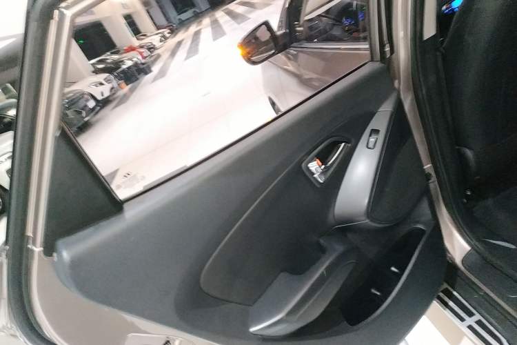 Used Hyundai ix35 2015 2.0L Automatic 2WD Smart Type China IV Left Rear Door Interior