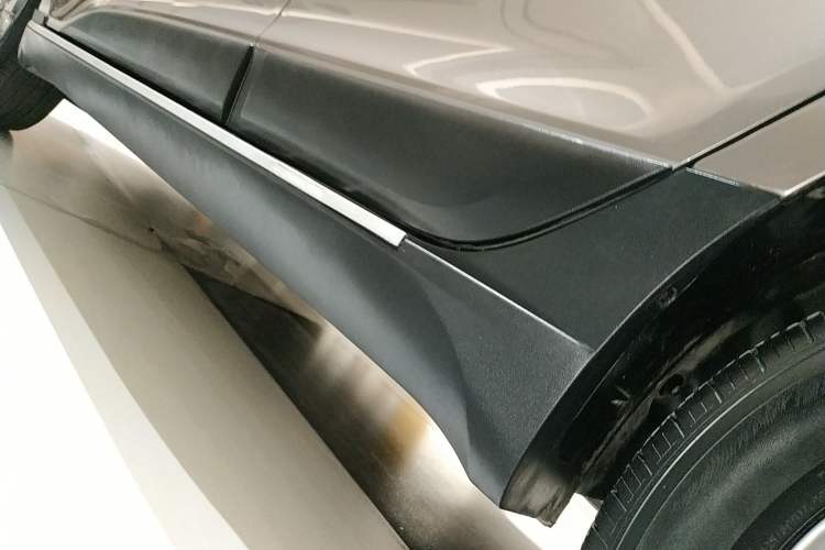 Used Hyundai ix35 2015 2.0L Automatic 2WD Smart Type China IV Left Side Sill