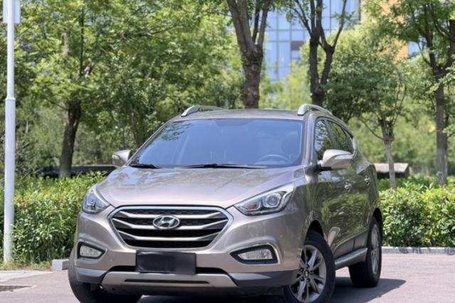 Ojetý Hyundai ix35 2015 2.0L Automatic 2WD Comfort Edition China V Standard