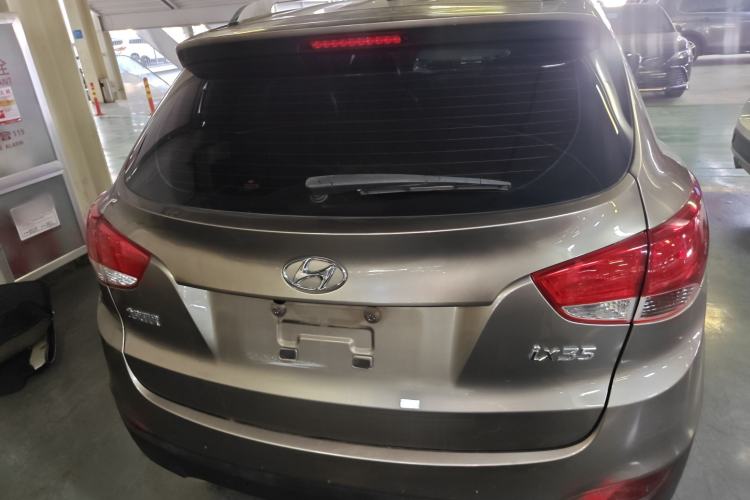 Used Hyundai ix35 2015 2.0L Automatic 2WD Comfort Edition China IV Standard Rear