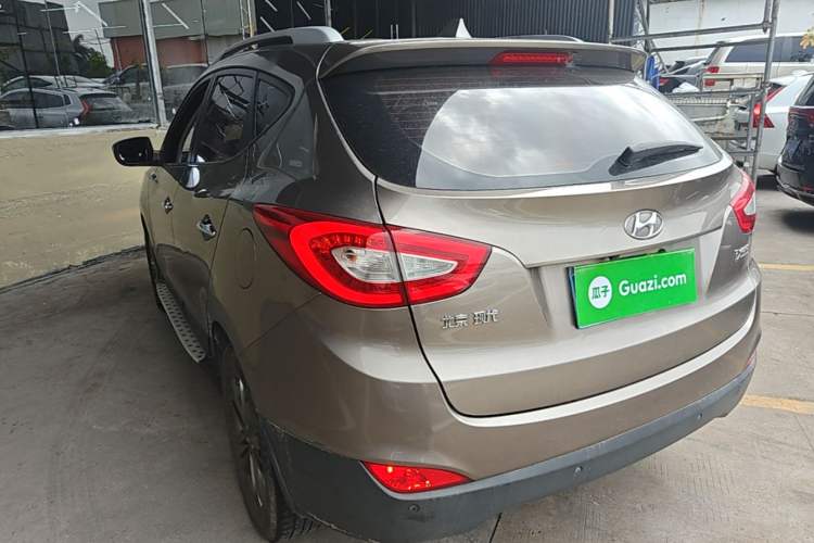 Used Hyundai ix35 2015 2.0L Automatic 2WD Smart Version China V Standard Rear Left 45 Deg