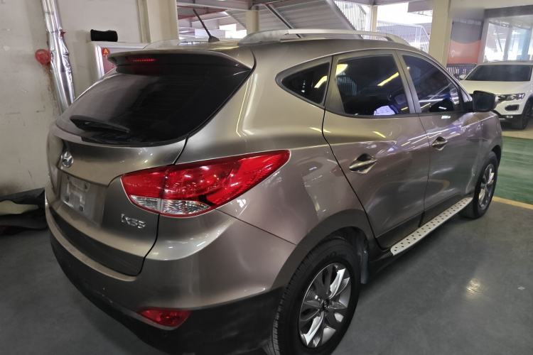Used Hyundai ix35 2015 2.0L Automatic 2WD Comfort Edition China IV Standard Rear Right 45 Deg