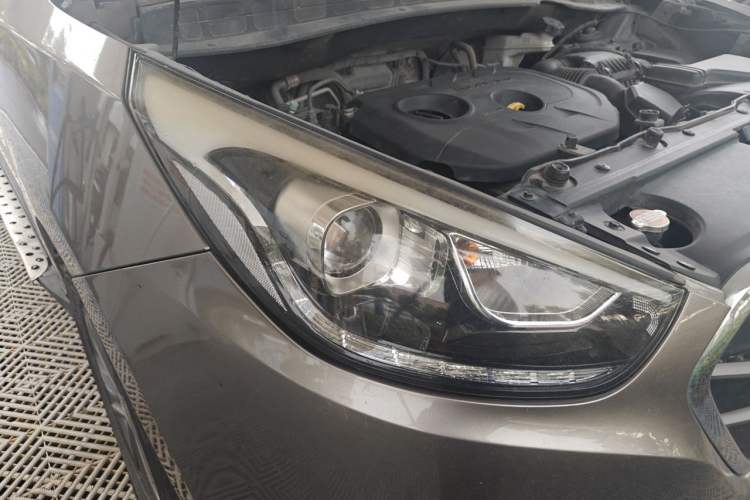 Used Hyundai ix35 2015 2.0L Automatic 2WD Smart Version China V Standard Right Front Headlight