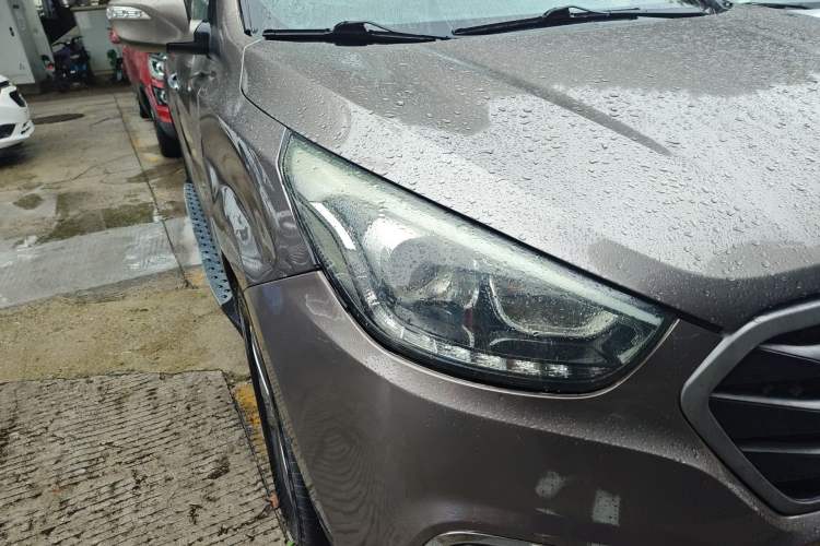 Used Hyundai ix35 2015 2.0L Automatic 2WD Smart Version China V Standard Right Front Headlight