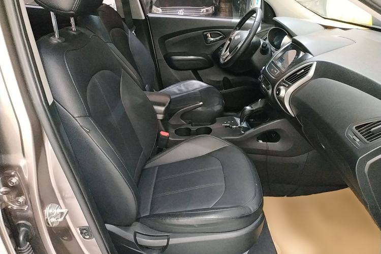 Used Hyundai ix35 2015 2.0L Automatic 2WD Smart Type China IV Right Front Seat