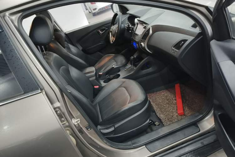 Used Hyundai ix35 2015 2.0L Automatic 2WD Smart Version China V Standard Right Front Seat