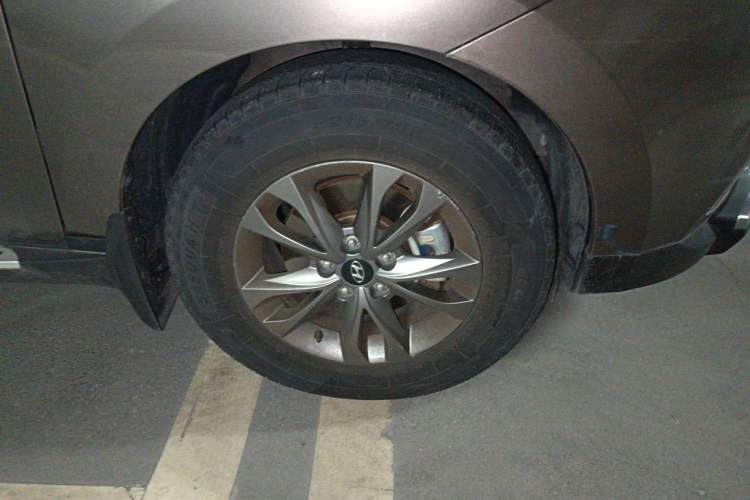 Used Hyundai ix35 2015 2.0L Automatic 2WD Comfort Edition China IV Standard Right Front Wheel Hub