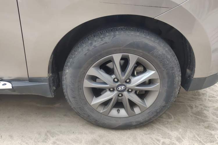 Used Hyundai ix35 2015 2.0L Automatic 2WD Comfort Edition China V Standard Right Front Wheel Hub