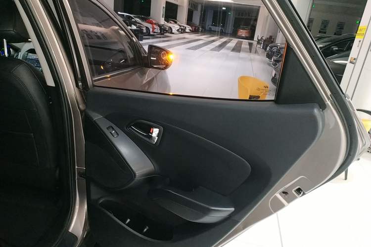 Used Hyundai ix35 2015 2.0L Automatic 2WD Smart Type China IV Right Rear Door Interior