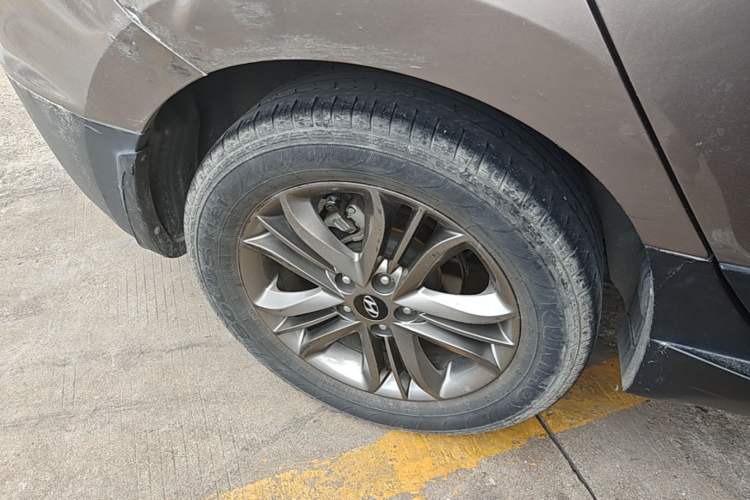 Used Hyundai ix35 2015 2.0L Automatic 2WD Smart Version China V Standard Right Rear Wheel Hub
