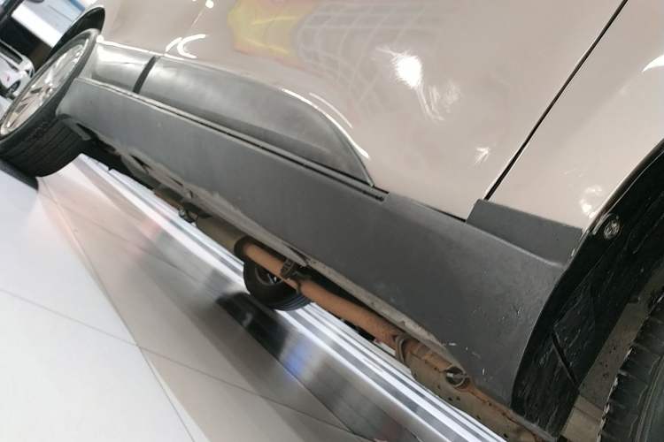 Used Hyundai ix35 2015 2.0L Automatic 2WD Smart Type China IV Right Side Sill