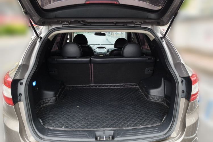 Used Hyundai ix35 2015 2.0L Automatic 2WD Smart Type China IV Trunk