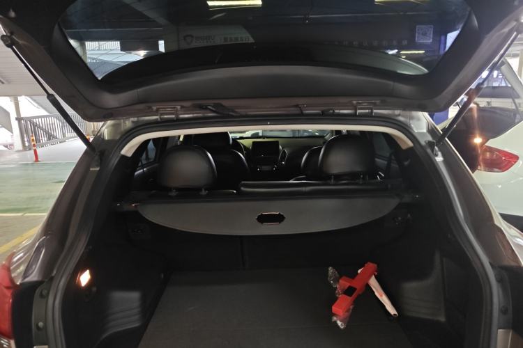 Used Hyundai ix35 2015 2.0L Automatic 2WD Comfort Edition China IV Standard Trunk