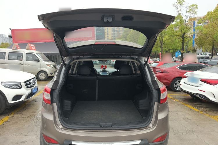 Used Hyundai ix35 2015 2.0L Automatic 2WD Smart Type China IV Trunk